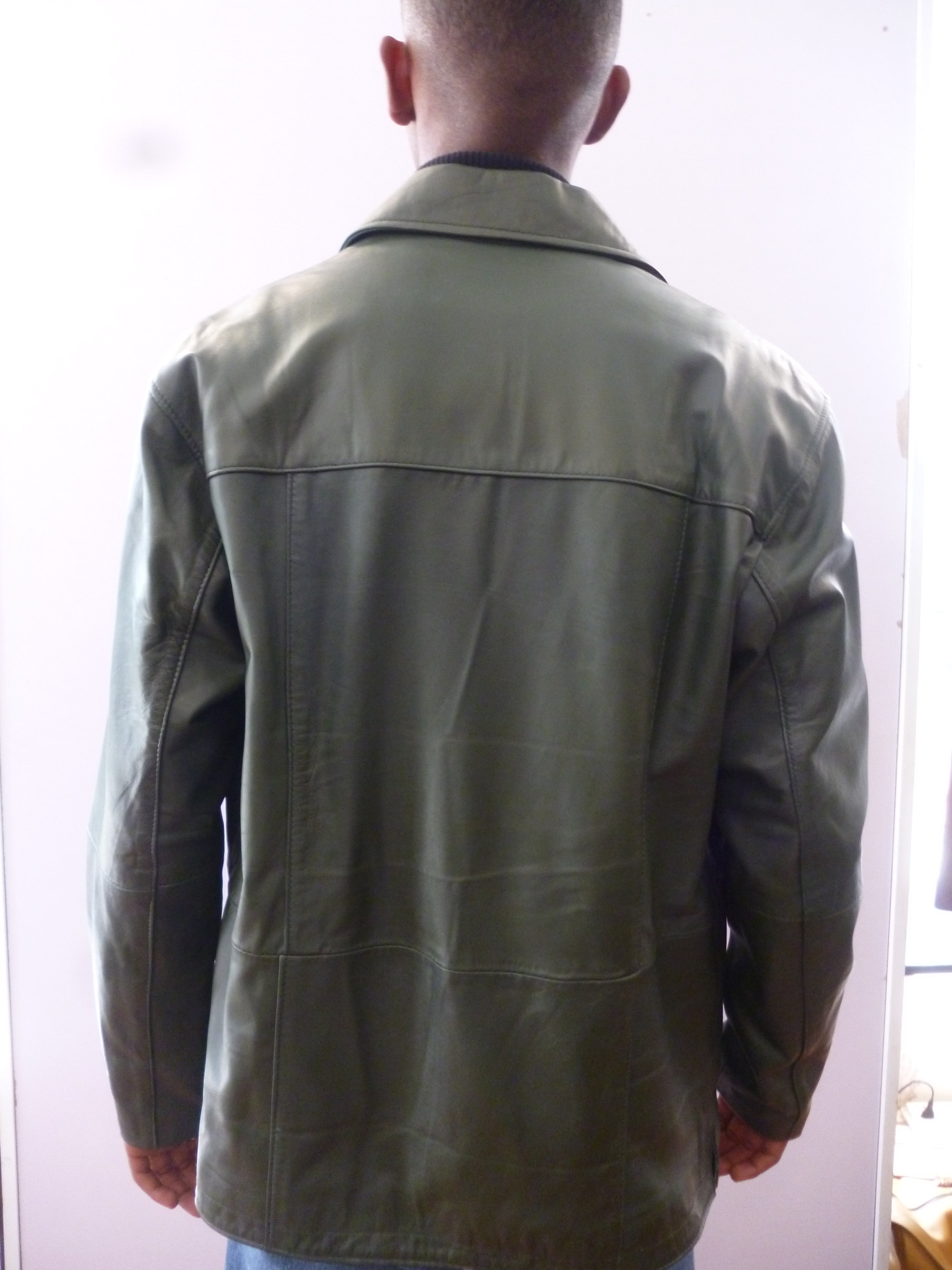 Men’s Emerald Green Leather Jacket – Stylish, Premium Quality with Classic Tailoring